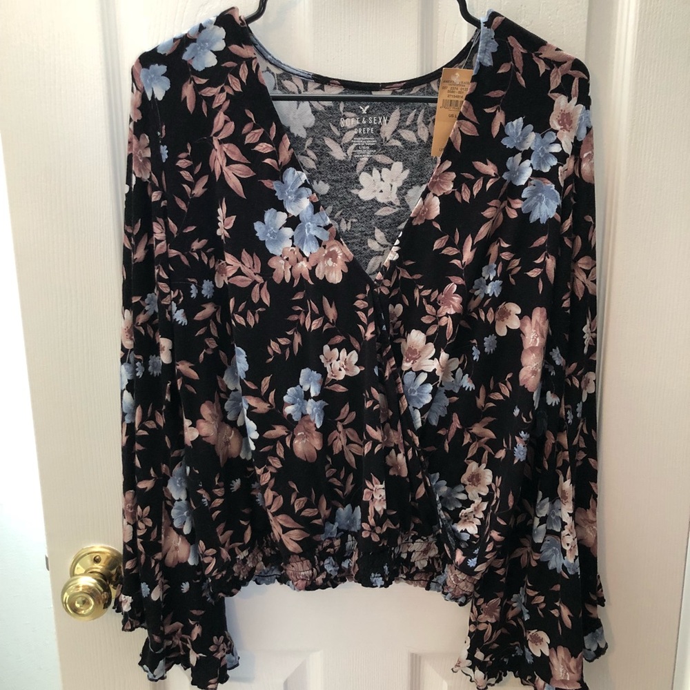 American Eagle Crop Top